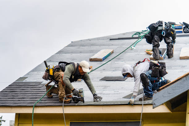 Professional Flat Roof Repair technician working in Robinson, TX
